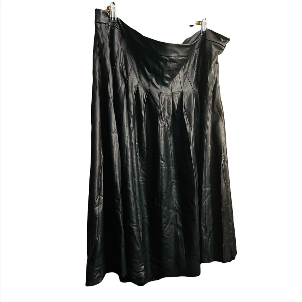 Black leather pleated skirt from Lane Bryant size 22